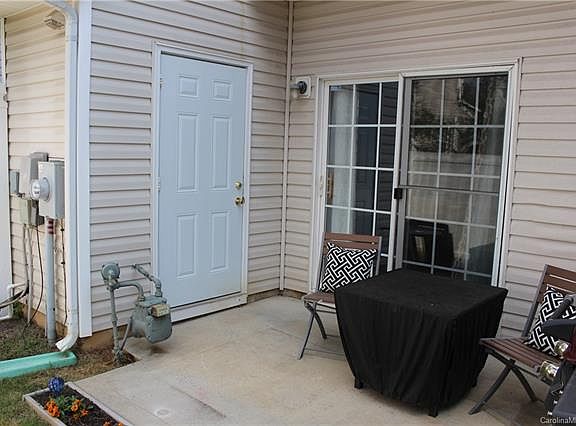 4th image of 2817 Summergrove Ct #219
