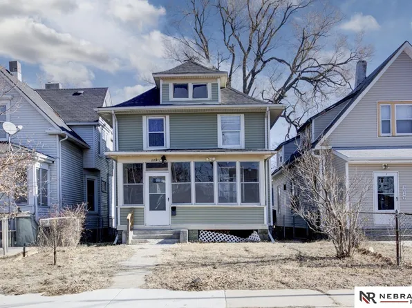 2031 Florence Blvd, Omaha, NE 68110