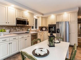 20 Evergreen Ln, Somers, CT 06071