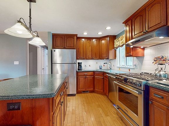 4th image of this home