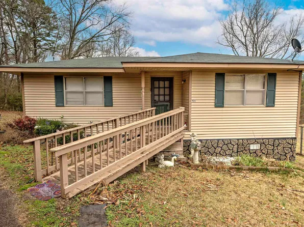 124 Hazel St, Traskwood, AR 72167
