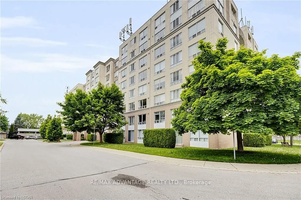 Building Photo - 1510 Richmond St #405