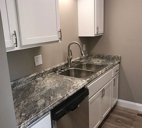 5th image of 477 Wyatt Ave