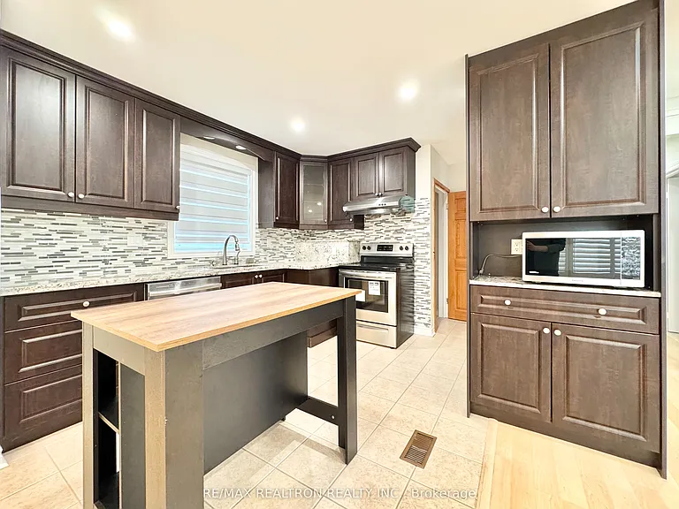 173 Norfolk Ave — Photo 9