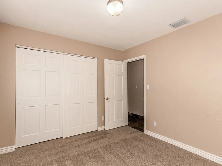11115 E Mercer Ln — Photo 25