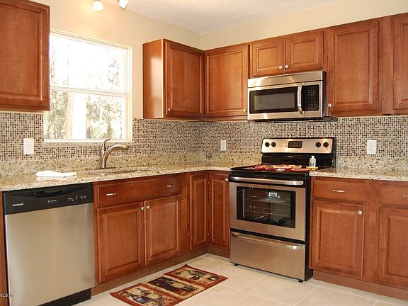 3rd image of 1161 Arbor Circle