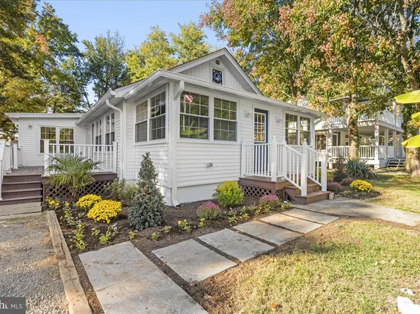 5109 Breezy Point Rd, Chesapeake Beach, MD 20732