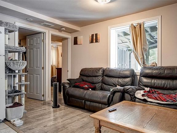 4th image of 18 Carrington Pl