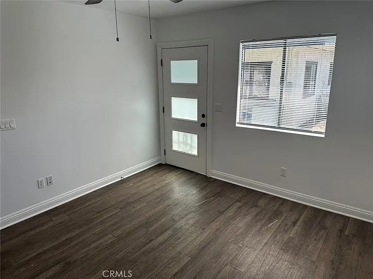 1819 Gramercy Ave #B — Photo 11