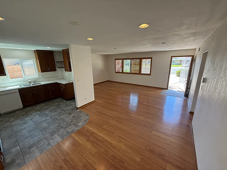 15502 Eliot Cir — Photo 10