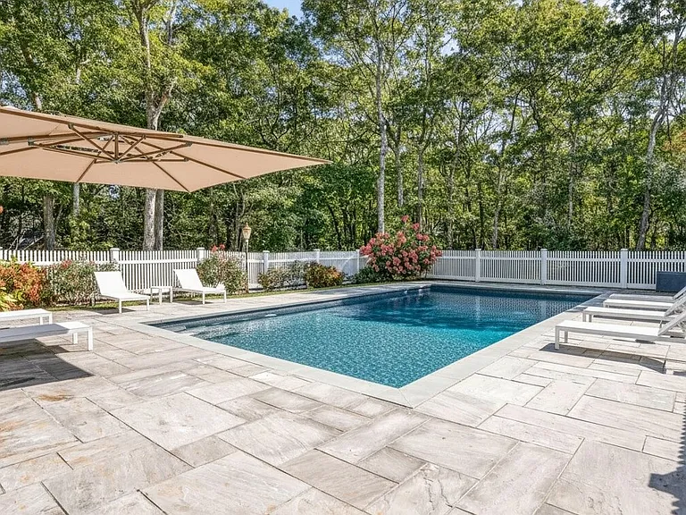 3 Mountain Laurel Ln — Photo 2
