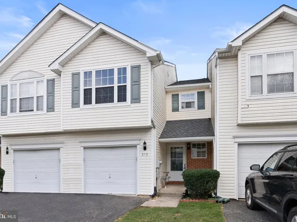 213 N 4th St, Bally, PA 19503