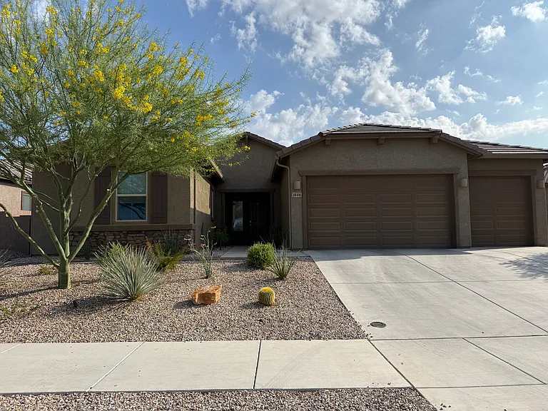 1646 W Aristides St — Photo 2