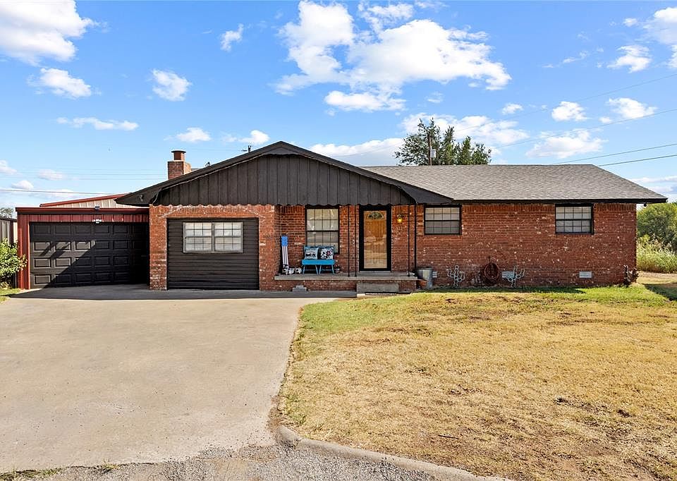 1st image of 523 Ruth Dr