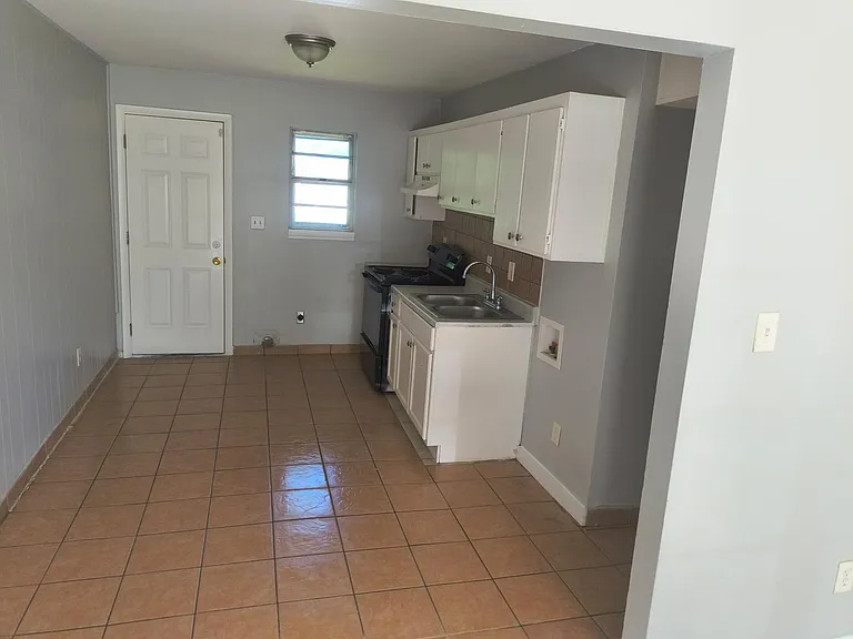 4351 Hendrix Dr — Photo 11