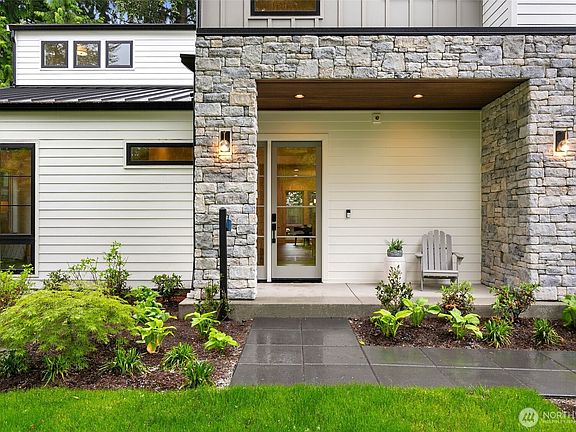 2nd image of 4526 89th Avenue SE