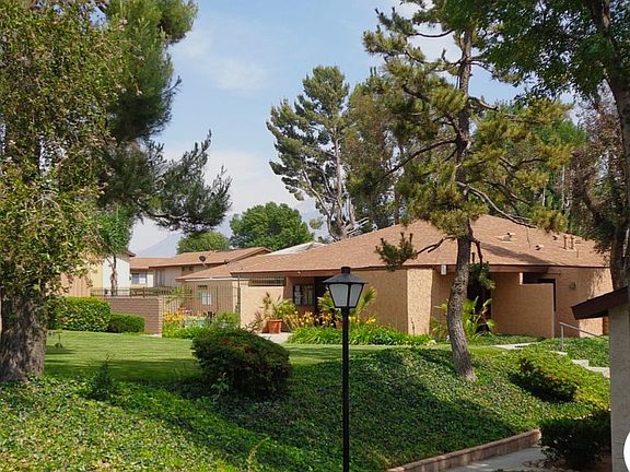 2nd image of 1203 Vista Serena Ave