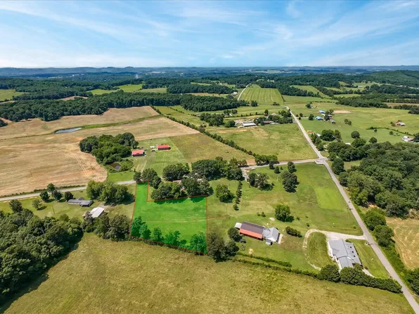 Niles Ferry Rd, Madisonville, TN 37354