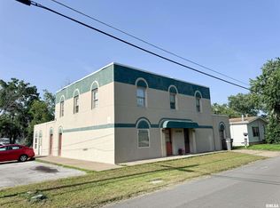 1106 W Hendrickson St, Marion, IL 62959