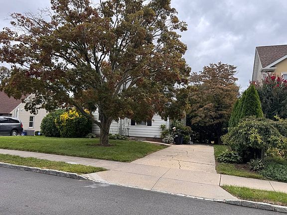 3rd image of 95 Branton Pl