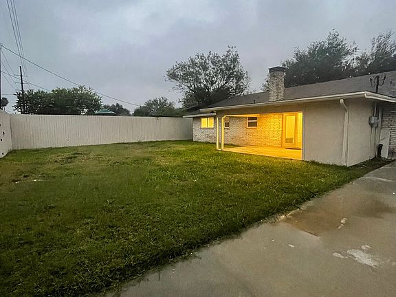 2nd image of 1514 Ulex Ave