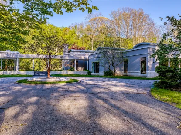 95 Ridgecreek Trl, Moreland Hills, OH 44022