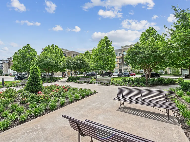 Summit at Stonebriar — Photo 18