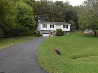 215 Whipporwill Dr, Elkins, WV 26241
