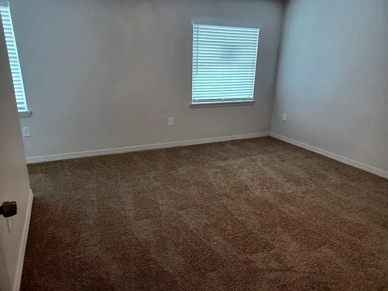 316 Finley Ave — Photo 11