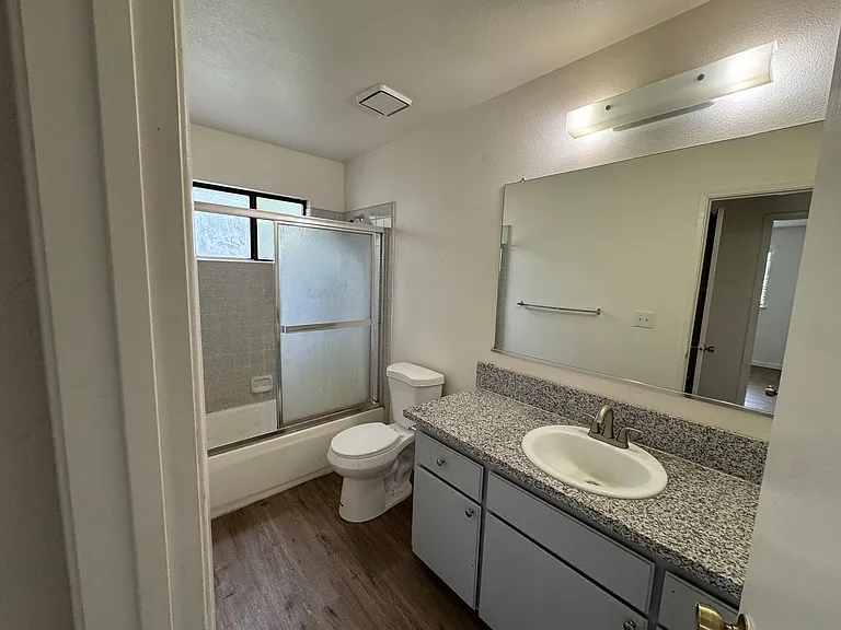 21293 E American Ave — Photo 10