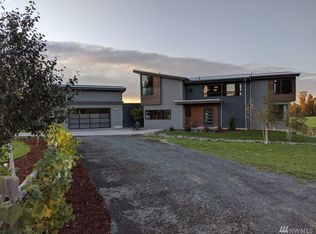 3081 Aldergrove Rd, Ferndale, WA 98248