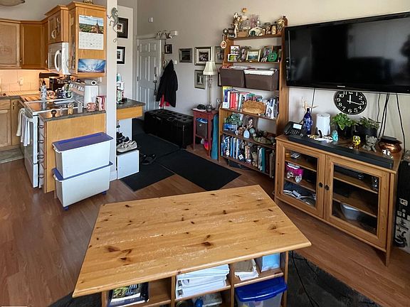 2nd image of 4625 50a St Unit 8