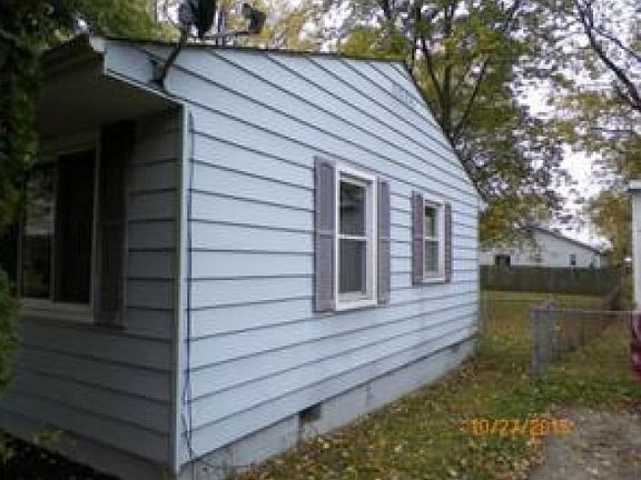 5th image of 1513 E 23rd St
