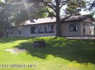 38026 Beach St, Warroad, MN 56763