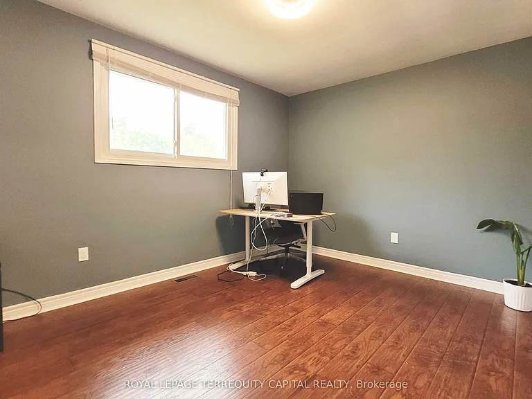 16 Mayfair Ct — Photo 13