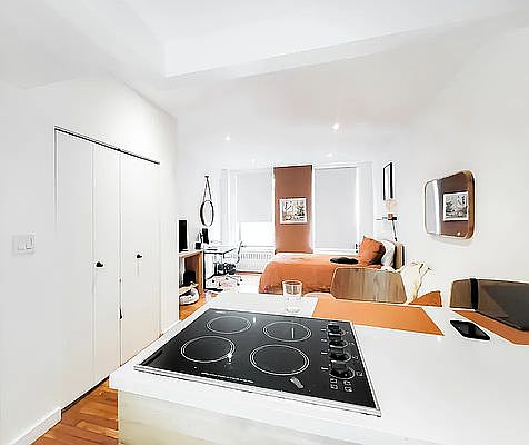 3rd image of 690 Greenwich St APT 3E