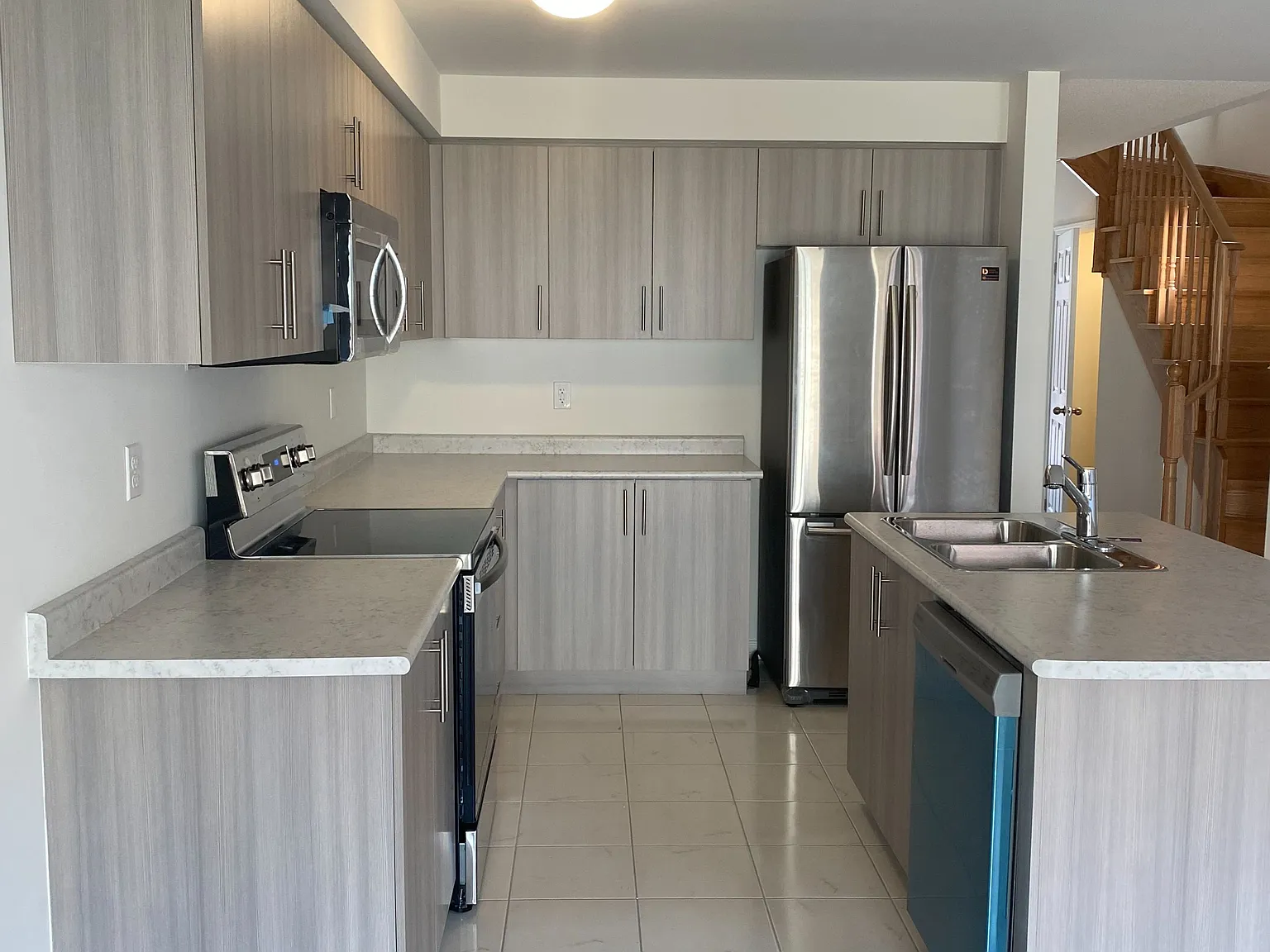 4 bed, $3,295 — Photo 3