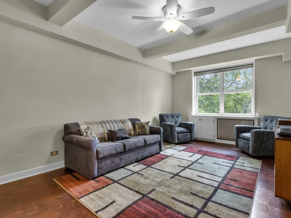 2465 Palisade Avenue image 4 of 27