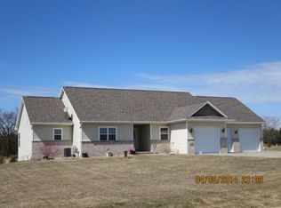 N859 Stanley Ct, Fremont, WI 54940