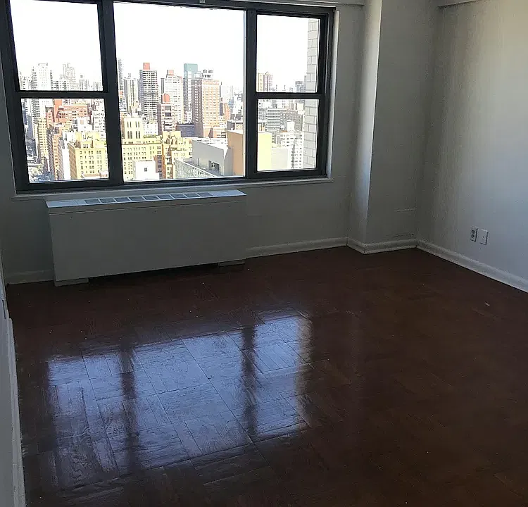 245 E 63rd St #33E