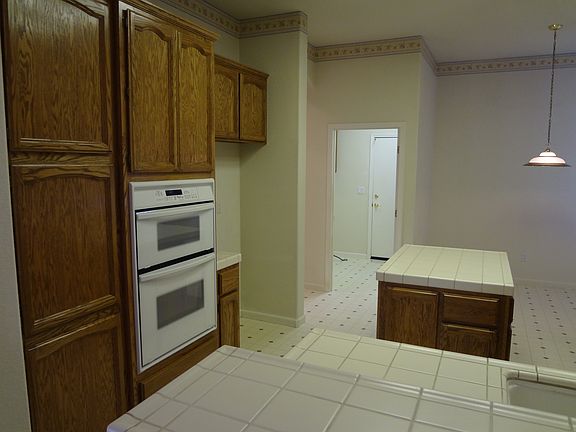 4th image of 1582 Faulkner Dr