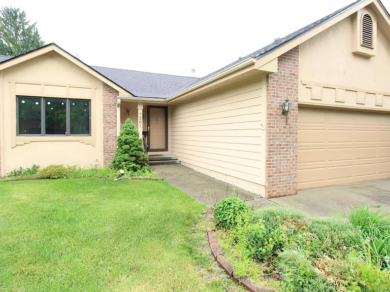 7261 Hyperion Point — Photo 2