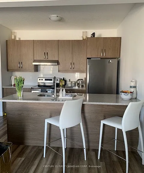 827 Kleinburg Dr E — Photo 8