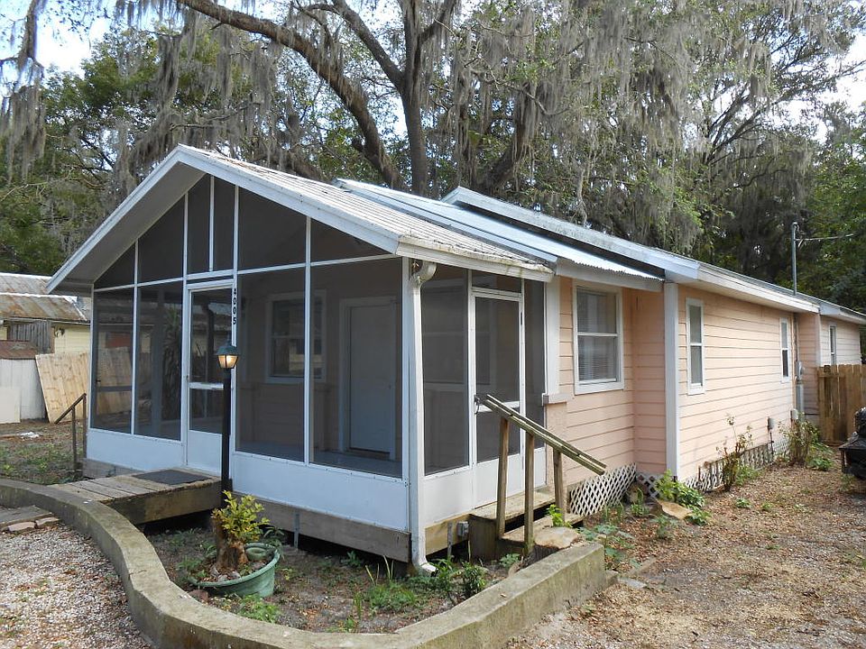 1st image of 4005 Silver Lake Dr