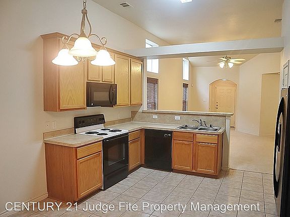 5th image of 9016 Wild Rose Ln