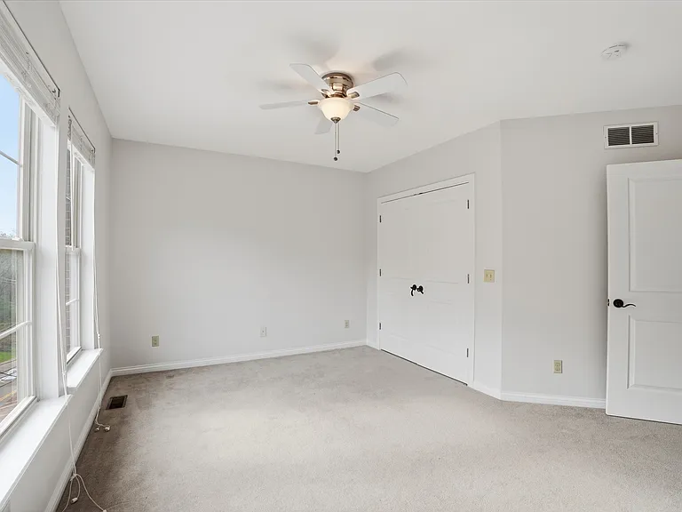 525 Boal St — Photo 22