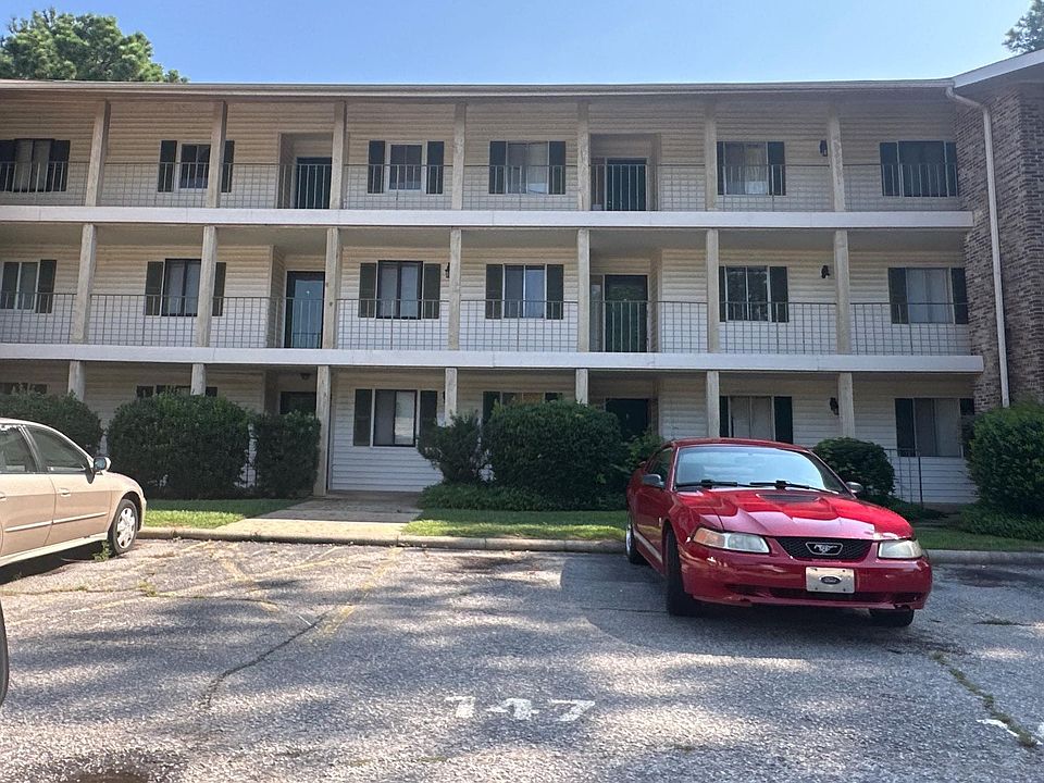 2nd image of 1208 Bush River Rd APT N2