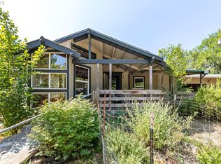 555 5th St, Falls City, OR 97344