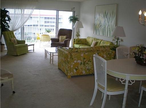 2nd image of 1523 E Hillsboro Blvd APT 635