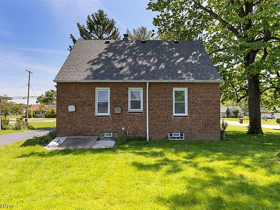 5th image of 4624 Derbyshire Dr